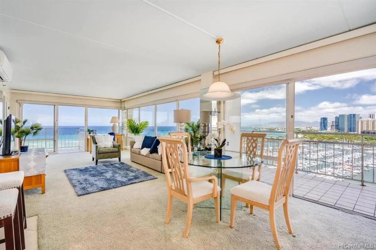 Апарт отель Ilikai #1743 Panoramic Views On Waikiki Beach Гонолулу Экстерьер фото