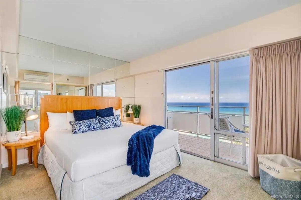Апарт отель Ilikai #1743 Panoramic Views On Waikiki Beach Гонолулу Экстерьер фото